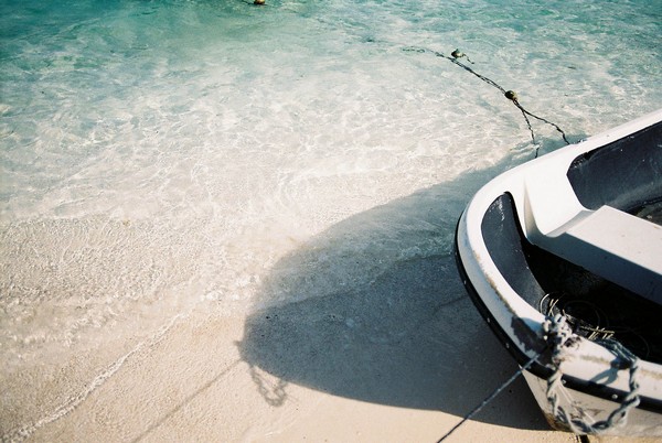 一度は見たい絶景の川平湾へ